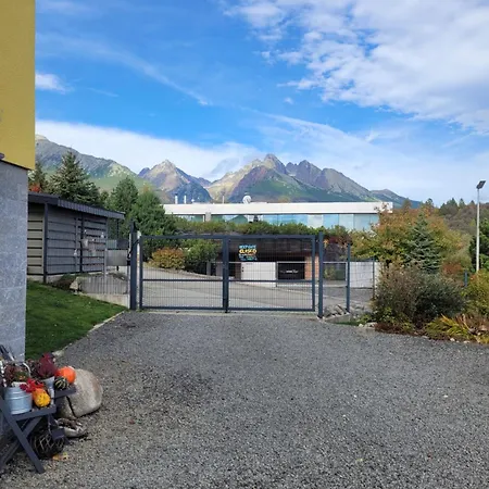 Privat Luna - Vysoke Tatry Apartment Nova Lesna